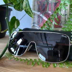 Quay sunnies